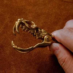 Pure Copper Antique Snake Skull, Rattlesnake Tail Keychain, Retro Pendant - Picture 1 of 4