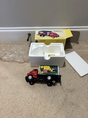 ПЕРВАЯ ПЕРЕДАЧА REMINGTON GAME BIRD SERIES #5 Goose 1952 GMC ГРУЗОВИК ДЛЯ СУХИХ ГРУЗОВ - Изображение 1 из 4