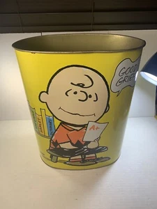 Vintage 1960’s Snoopy Charlie Brown Schulz Metal Trash Can Advertising Cartoon - Picture 1 of 10