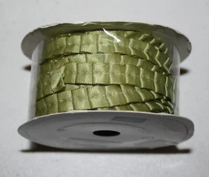 Stampin Up Retired PEAR PIZZAZZ PLEATED SATIN RIBBON 5 yards 3/8" NEW RARE Green - Picture 1 of 3