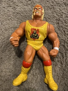 Figura de acción parlante Hulk Hogan vintage WWF Hasbro 12" 1990 (2) - Imagen 1 de 2