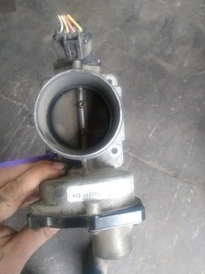 Throttle Body 8-330 5.4L Fits 05-16 FORD E350 VAN 1084814 - Image 1 of 4