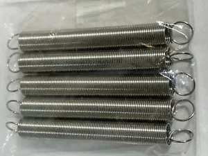 0.472"OD x 0.039"Wire 4-3/8"Long - Loop End Stainless Extension Spring QTY 5 NEW - Picture 1 of 3