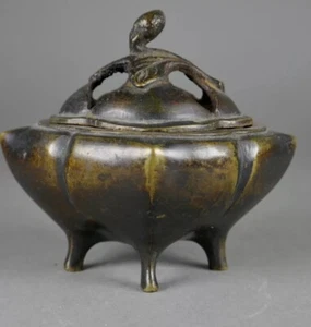 Fine Antique Chinese Small Cast Bronze Footed Censer/Incense Burner - Picture 1 of 8