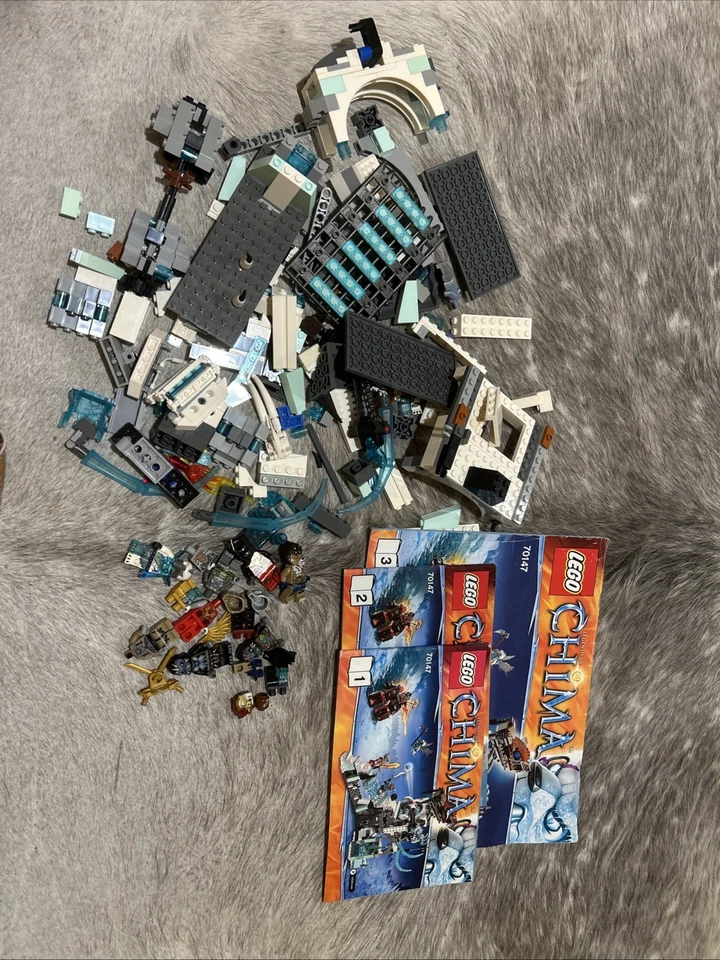 Lego Chima Sir Fangar’s Ice Fortress 70147 Read description - Image 1 of 3