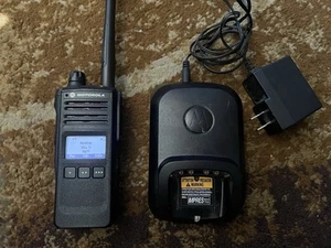 MOTOROLA APX1000 VHF 136-174 MHz P25 Digital Portable Radio Ham MURS TDMA - Zdjęcie 1 z 15