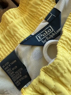 Bañador corto Polo Ralph Lauren vintage años 90 para hombre talla L amarillo forrado bolsillos Foto 1 de 4
