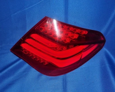 2013-2015 BMW F01 F02 7 Series Passenger Right Rear Quarter Tail Light OEM - Image 1 of 4