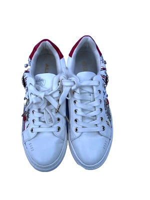 Tenis con cordones ALDO de cuero blanco para mujer con XOXO Amore talla 6  Foto 1 de 4