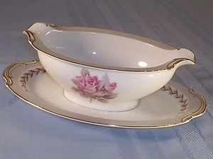 Barco Noritake Rosemont Gravy con placa inferior adjunta rosa patrón 463388 - Imagen 1 de 3