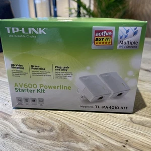 Internet Extender TP-Link TL-PA4010 AV600 Powerline Zestaw startowy w pudełku. - Zdjęcie 1 z 11