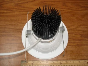 Nora Lighting NSPEC Marquise 6" LED NRM-612L2027WW White - Picture 1 of 6