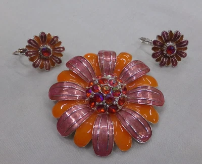 Juego de broches y pendientes vintage esmaltados rosa y naranja margarita estrás firmados Avon Foto 1 de 4