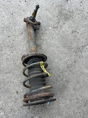 1979 Nissan 280Z  right Front Spindle Knuckle Shock Strut Assembly #8939 Z4 - Image 1 of 4
