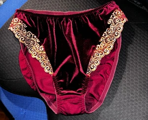 Neu ohne Etikett Victoria's Secret burgunderrotes Hipster-Höschen Spitze Samt Medium selten! - Bild 1 von 9