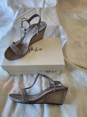 Mulan 2 Gun" Rhinestone Embellished  Wedge Sandals from Style & Co Sz8 *NIB* - Image 1 of 4