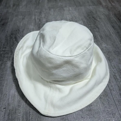 Giorgio Armani Hat White 57 - Image 1 of 4