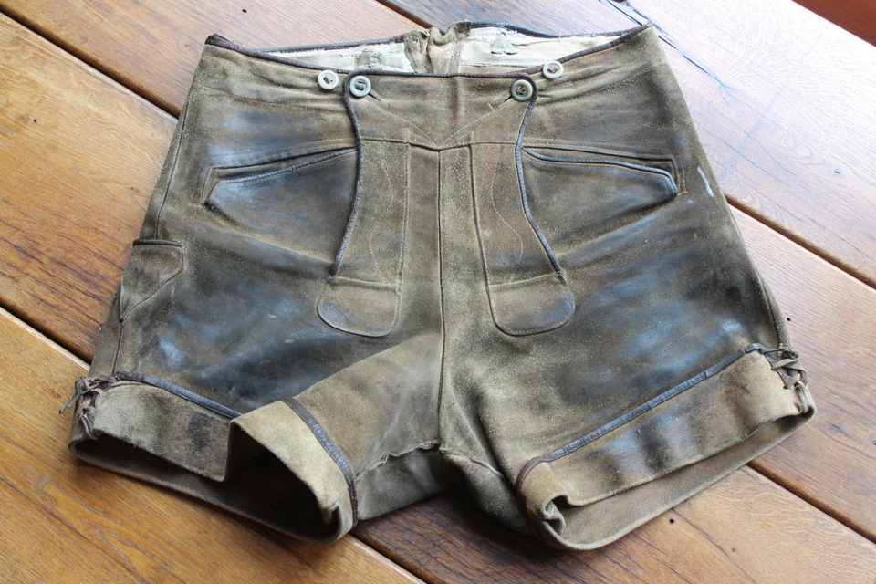 Schöne kurze gute alte KnopflatzLederhose H 50/52 viel getragen, teildefekt - Bild 1 von 4