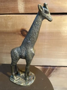 "Estatua de jirafa vintage de latón macizo 6 1/2"" Taiwán" - Imagen 1 de 10