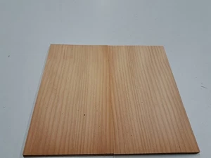 Pine Wood Veneer - CONSTRUCTIONAL - 8 NATURAL WOOD SHEETS - 225 x 125 x 1.4mm - Picture 1 of 4