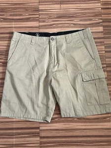 Men's Volcom Chino Shorts Size 40 Beige Tan - Picture 1 of 6