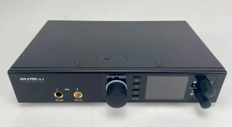 RME ADI-2 PRO FS R Black Edition Ultra-fidelity PCM/DSD 768 kHz AD/DA Converter - Image 1 of 4