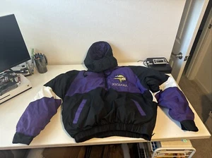 NFL Looney Tunes By Daniel Young Minnesota Vikings Puffer Jacket 3/4 Zip Taz - Picture 1 of 16