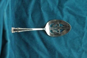 925 Sterling Silver Lunt Pierced Flat Serving Spoon 37.6 Grams (ANT3785) - Picture 1 of 11