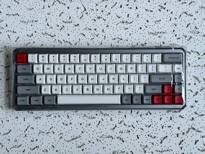 Teclado mecánico Bluetooth Epomaker Skyloong GK68X (cuerpo de aluminio sólido) Foto 1 de 4