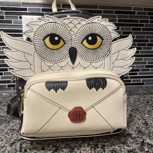 Zaino borsa Harry Potter Loungefly Edvige doppio cinturino di Disney - Foto 1 di 4