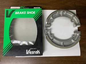New Vesrah Brake Shoes KLF250 KLF300 KZ440 706 VB-413 BS4 - Picture 1 of 1