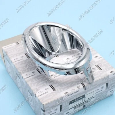 Genuine OEM Nissan INFINITI QX56 QX80 Chrome Fog Light Bezel Trim Passenger Side Foto 1 de 4