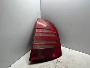 2002 SKODA SUPERB REAR RIGHT HAND SIDE LIGHT, 4 DOORS - Picture 1 of 2