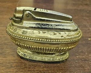 Vintage RONSON QUEEN ANNE MODEL -SILVER (PLATE?) 1950's TABLE LIGHTER - Picture 1 of 7