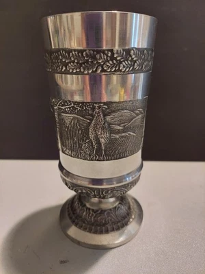 Mullingar cáliz de peltre Irlanda - águila, caza, perros, faisán, pollo Foto 1 de 4