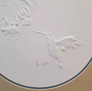Arte en papel fundido en bajorrelieve original colibrí flor enmarcada mate 17" firmado - Imagen 1 de 11