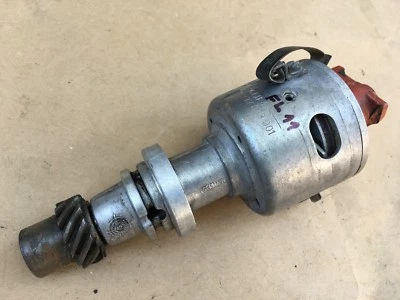 Porsche 924('76-'79) Ignition Distributor BOSCH  JGFU4  0 237 003 001   FL#11 - Image 1 of 4