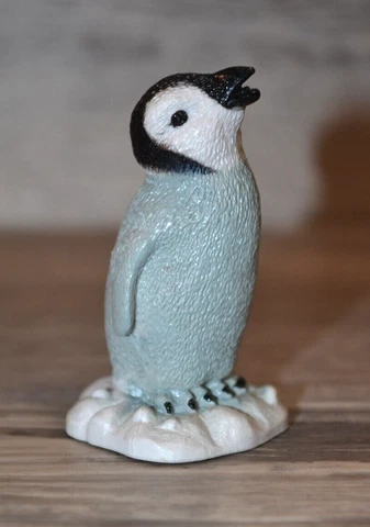 2006 Toy Major Trading Co. Penguin Baby Toy Figure 2.25" Cover