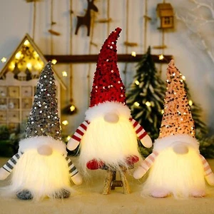 LED Weihnachten Deko Wichtel mit Licht Plüsch Weihnachtszwerg Figuren GNOME 30CM - Bild 1 von 11