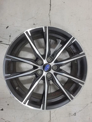 Rueda Subaru BRZ 2017-2020 17x7 aleación 10 radios cara mecanizada gris oscuro incrustación llanta Foto 1 de 4