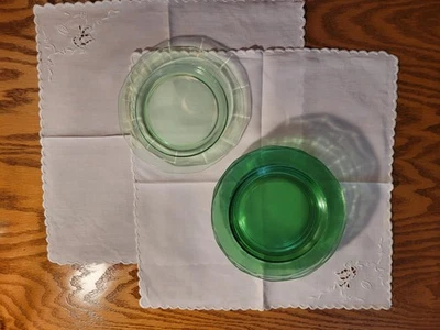 Fostoria Fairfax Uranuim Green Depression Glass Salad Lunch Plates Set Of 7 - Image 1 of 4