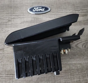 Ford Sierra Rs Cosworth 3 Porte Console Centrale Accoudoir Bouchon 032356A Rare - Picture 1 of 7