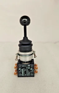 Interruptor de joystick de retorno de resorte Schmersal WKSC32/1X401/WKT-1/WKT-19.4 - Imagen 1 de 6