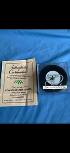 Joe Nieuwendyk Signed Dallas Stars Logo Hockey Puck - Picture 1 of 3