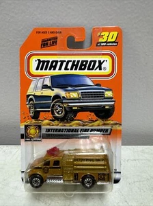 Gold 1999 Matchbox #30 Series 6-Fire Fighters "INTERNATIONAL FIRE PUMPER" - Picture 1 of 9