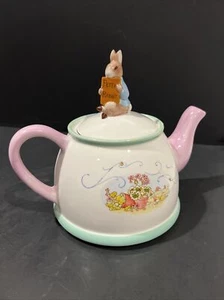 Tetera Beatrix Potter Peter Rabbit ~ Té de cerámica coleccionable de Teleflora Gifts  - Imagen 1 de 12