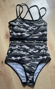 Girls New Look Swimsuit Age 12-13 - Picture 1 of 2