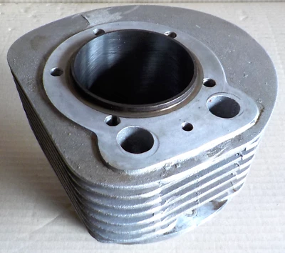 Enganches de barril de aleación Royal Enfield Bullet 535 cc # 200073 1989-2007 Foto 1 de 4