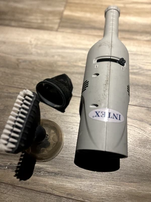 Poolsauger Intex, Handsauger, Akku, JPA09, gebraucht - Bild 1 von 3