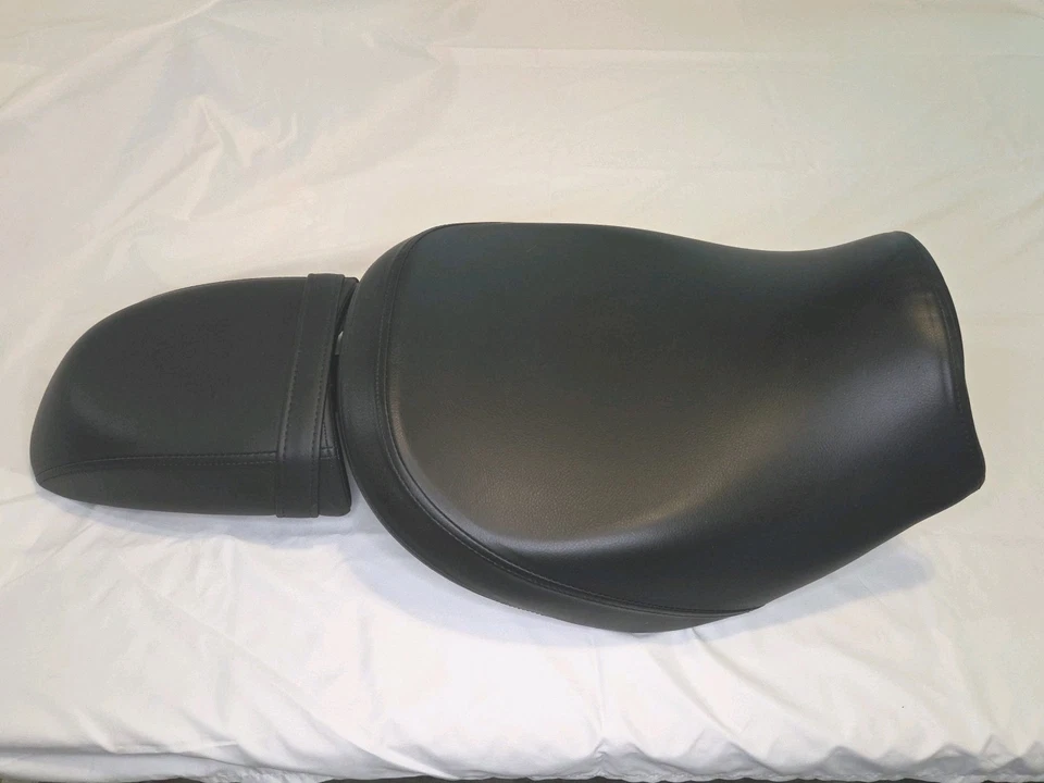 Triumph Rocket III 2005 asientos de piloto y pasajero OEM Foto 1 de 4